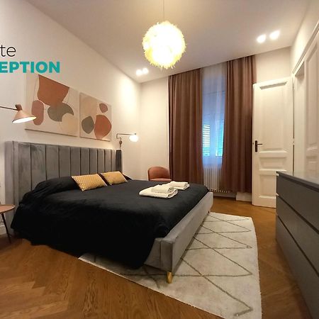 Art Deco Design Apartment ตรีเอสเต ภายนอก รูปภาพ
